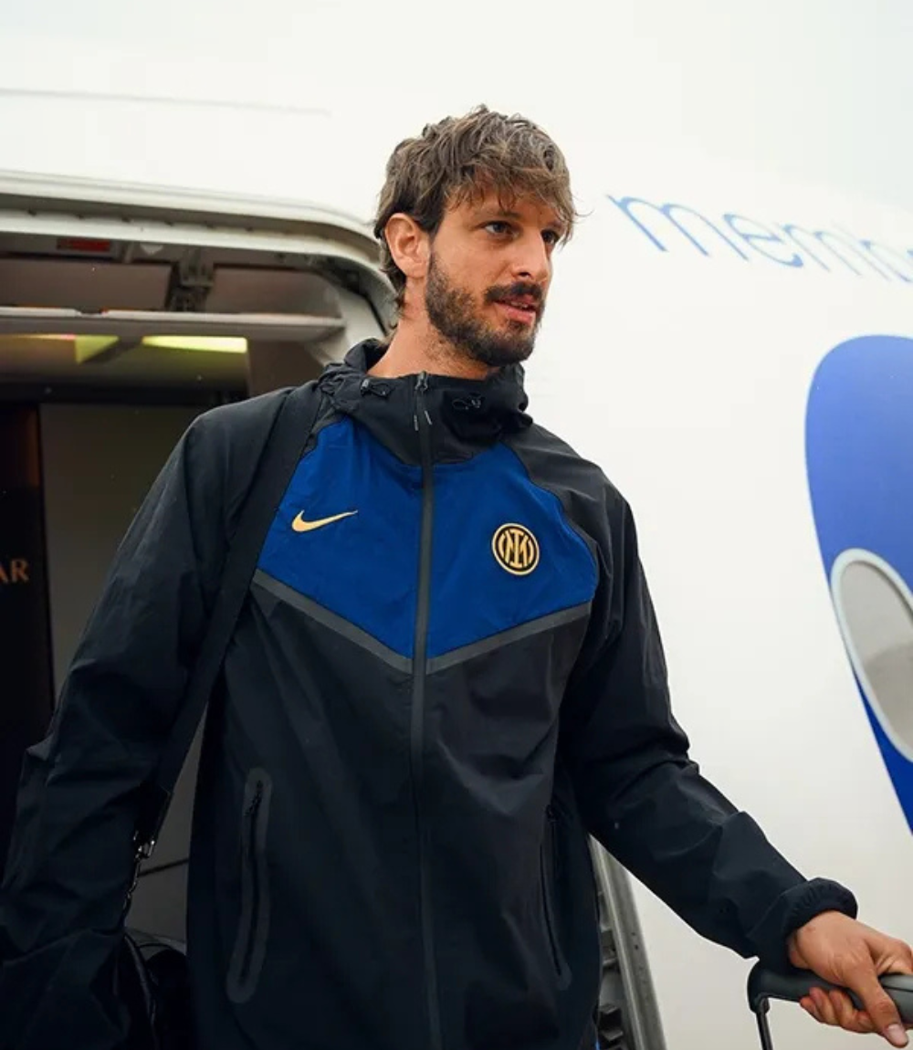 Inter Milan Tech Windrunner Nike Woven Jacket 6 Inter Milan Tech Windrunner Nike Woven Jacket 6